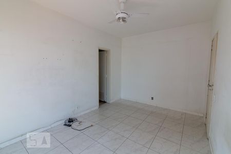 Apartamento à venda com 106m², 2 quartos e 1 vaga Apartamento à venda com 106m², 2 quartos e 1 vagaSuíte