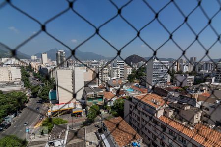 Apartamento à venda com 106m², 2 quartos e 1 vaga Apartamento à venda com 106m², 2 quartos e 1 vagaVista da Sala
