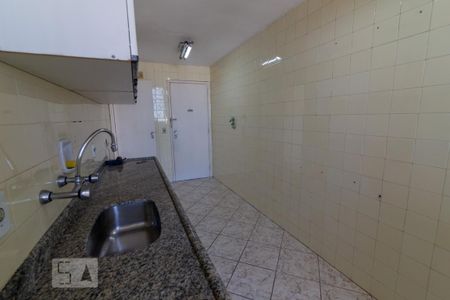 Apartamento à venda com 106m², 2 quartos e 1 vaga Apartamento à venda com 106m², 2 quartos e 1 vagaCozinha