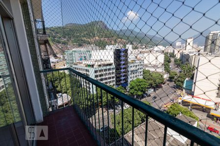 Apartamento à venda com 106m², 2 quartos e 1 vaga Apartamento à venda com 106m², 2 quartos e 1 vagaVaranda da Sala