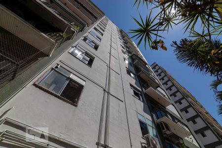 Apartamento à venda com 106m², 2 quartos e 1 vaga Apartamento à venda com 106m², 2 quartos e 1 vagaFachada do bloco