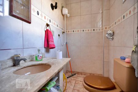 Banheiro da Suíte de casa à venda com 2 quartos, 300m² em Alto da Lapa, São Paulo