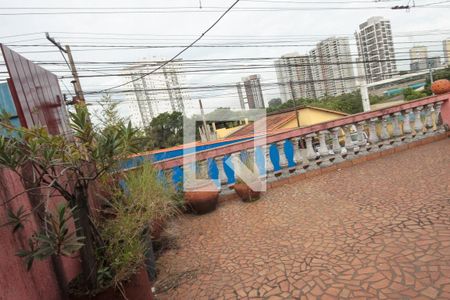 Casa à venda com 120m², 2 quartos e 2 vagasTerraço