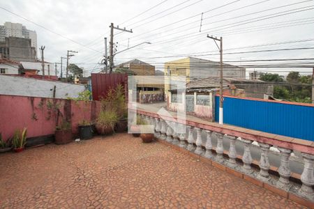 Casa à venda com 120m², 2 quartos e 2 vagasTerraço