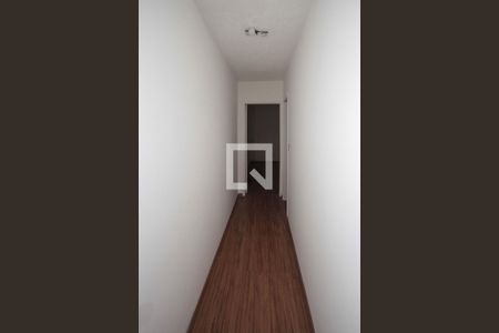 Casa à venda com 120m², 2 quartos e 2 vagasCorredor