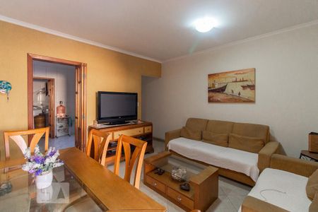 Casa à venda com 300m², 4 quartos e 5 vagasSala de TV