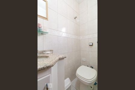 Casa à venda com 300m², 4 quartos e 5 vagasBanheiro do quarto 4