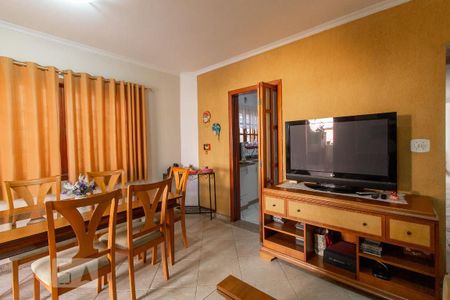 Casa à venda com 300m², 4 quartos e 5 vagasSala de TV