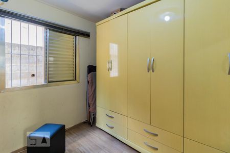Quarto 1 de apartamento para alugar com 2 quartos, 49m² em Vila Carmosina, São Paulo