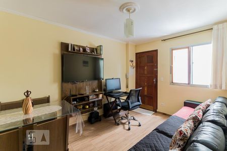 Sala de apartamento para alugar com 2 quartos, 49m² em Vila Carmosina, São Paulo