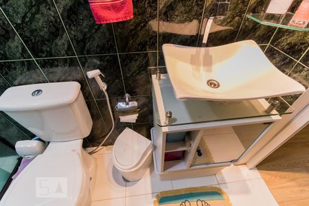 Apartamento para alugar com 49m², 2 quartos e 1 vagaDetalhe banheiro