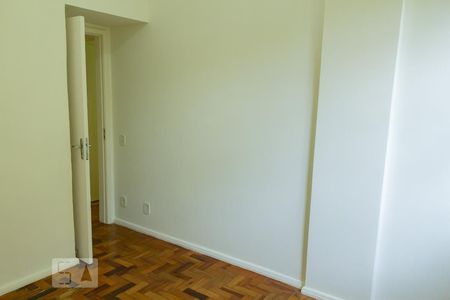 Apartamento à venda com 68m², 2 quartos e 1 vaga quarto