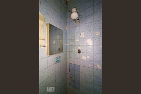 Casa para alugar com 30m², 1 quarto e sem vaga Casa para alugar com 30m², 1 quarto e sem vagaBanheiro Social