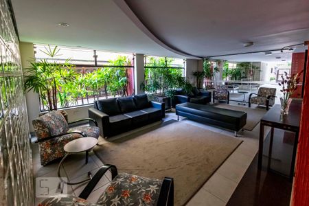 Apartamento para alugar com 63m², 2 quartos e sem vagaÁrea comum - Hall social