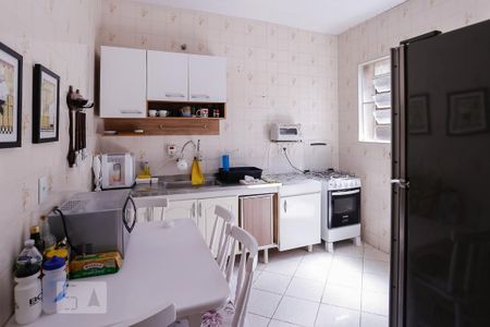 Casa à venda com 250m², 3 quartos e 2 vagas