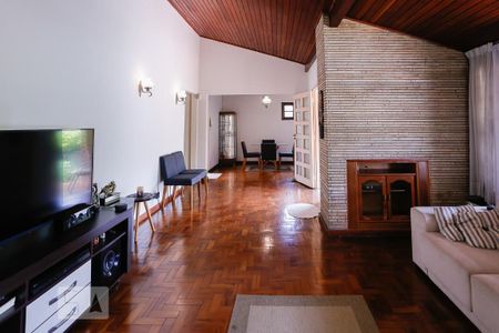 Casa à venda com 250m², 3 quartos e 2 vagas