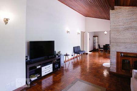 Casa à venda com 250m², 3 quartos e 2 vagas