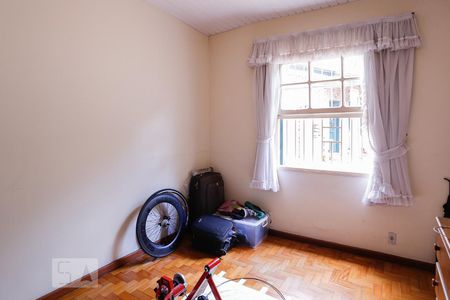 Casa à venda com 250m², 3 quartos e 2 vagas Casa à venda com 250m², 3 quartos e 2 vagasQuarto 2