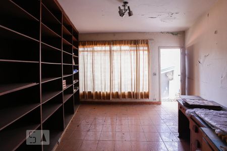 Casa à venda com 250m², 3 quartos e 2 vagas