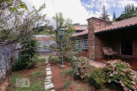 Casa à venda com 250m², 3 quartos e 2 vagas