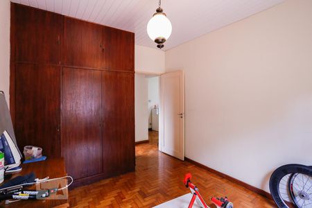 Casa à venda com 250m², 3 quartos e 2 vagas Casa à venda com 250m², 3 quartos e 2 vagasQuarto 2