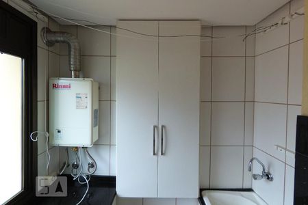 Apartamento para alugar com 114m², 3 quartos e 2 vagasÁrea de Serviço Armário