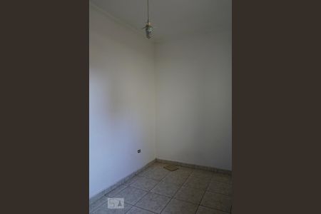 Casa à venda com 75m², 2 quartos e 1 vagaQuarto