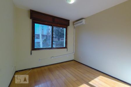 Quarto de apartamento para alugar com 2 quartos, 75m² em Petrópolis, Porto Alegre