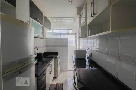 Apartamento para alugar com 67m², 2 quartos e 1 vagaCozinha