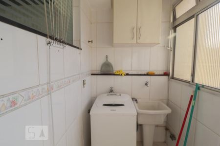 Apartamento para alugar com 67m², 2 quartos e 1 vagaÁrea de Serviço