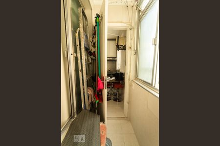 Apartamento à venda com 72m², 2 quartos e sem vagaÁrea de Serviço