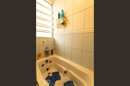 Apartamento à venda com 72m², 2 quartos e sem vagaBanheiro da Suíte