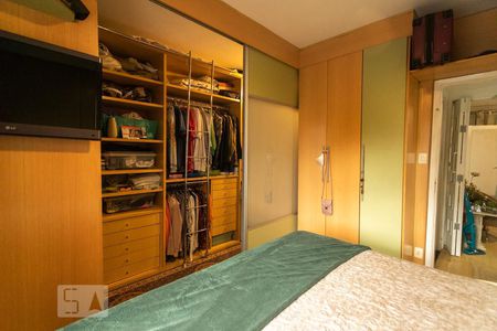 Apartamento à venda com 72m², 2 quartos e sem vagaQuarto 2 - Closet