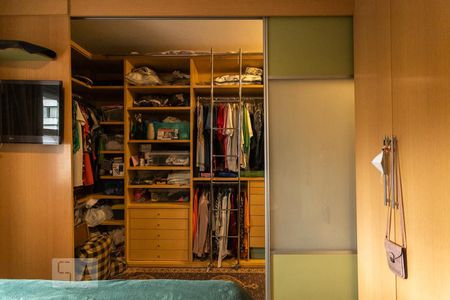Apartamento à venda com 72m², 2 quartos e sem vagaQuarto 2 - Closet