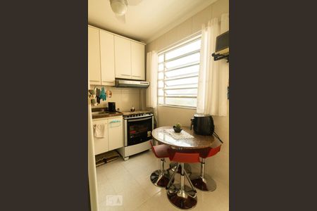 Apartamento à venda com 72m², 2 quartos e sem vagaCozinha