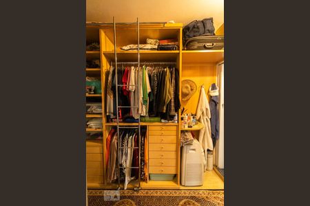 Apartamento à venda com 72m², 2 quartos e sem vagaQuarto 2 - Closet