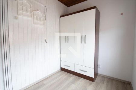 Quarto 2 de apartamento para alugar com 2 quartos, 50m² em Vila Ipiranga, Porto Alegre