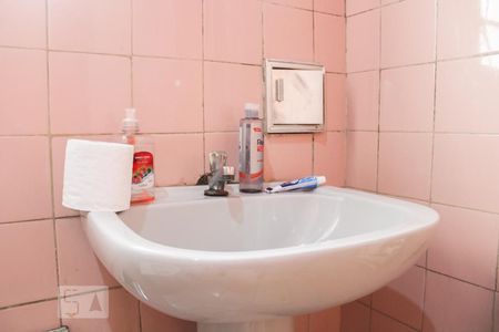 Casa à venda com 432m², 8 quartos e 4 vagasBanheiro