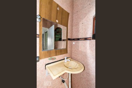 Casa para alugar com 157m², 3 quartos e 1 vaga Casa para alugar com 157m², 3 quartos e 1 vagaBanheiro 1