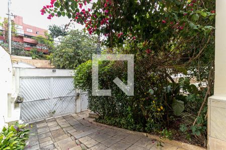 Casa à venda com 490m², 4 quartos e 4 vagasEntrada
