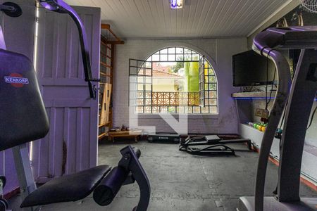 Casa à venda com 490m², 4 quartos e 4 vagasAcademia