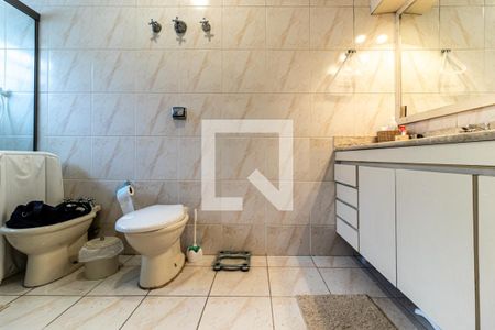 Casa à venda com 490m², 4 quartos e 4 vagasBanheiro da Suíte 3