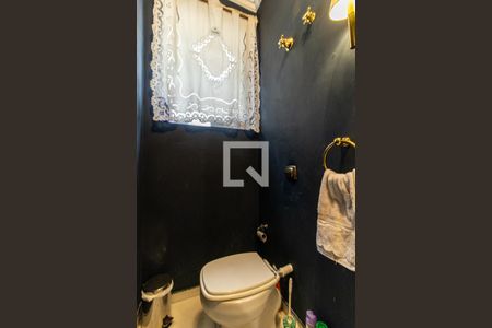 Casa à venda com 490m², 4 quartos e 4 vagasLavabo