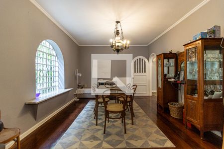 Casa à venda com 490m², 4 quartos e 4 vagasSala de Jantar