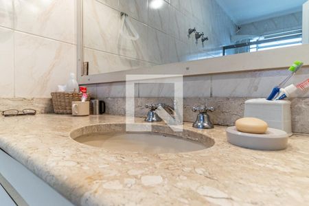 Casa à venda com 490m², 4 quartos e 4 vagasBanheiro da Suíte 3