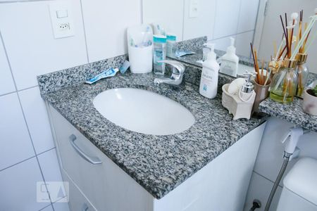 Apartamento para alugar com 50m², 2 quartos e 1 vagaBanheiro - Pia