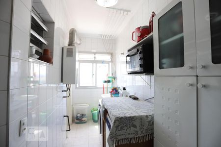 Apartamento à venda com 83m², 3 quartos e 1 vaga Apartamento à venda com 83m², 3 quartos e 1 vagaÁrea de serviço