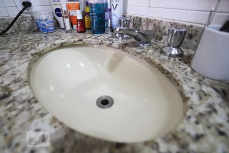 Apartamento à venda com 83m², 3 quartos e 1 vaga Apartamento à venda com 83m², 3 quartos e 1 vagaSuíte