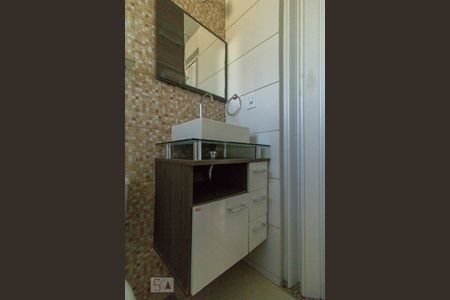 Apartamento à venda com 58m², 2 quartos e 1 vagaDetalhe do Banheiro