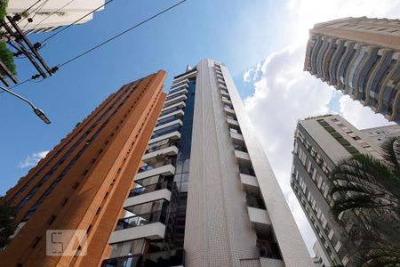 Apartamento à venda com 122m², 2 quartos e 2 vagasFachada